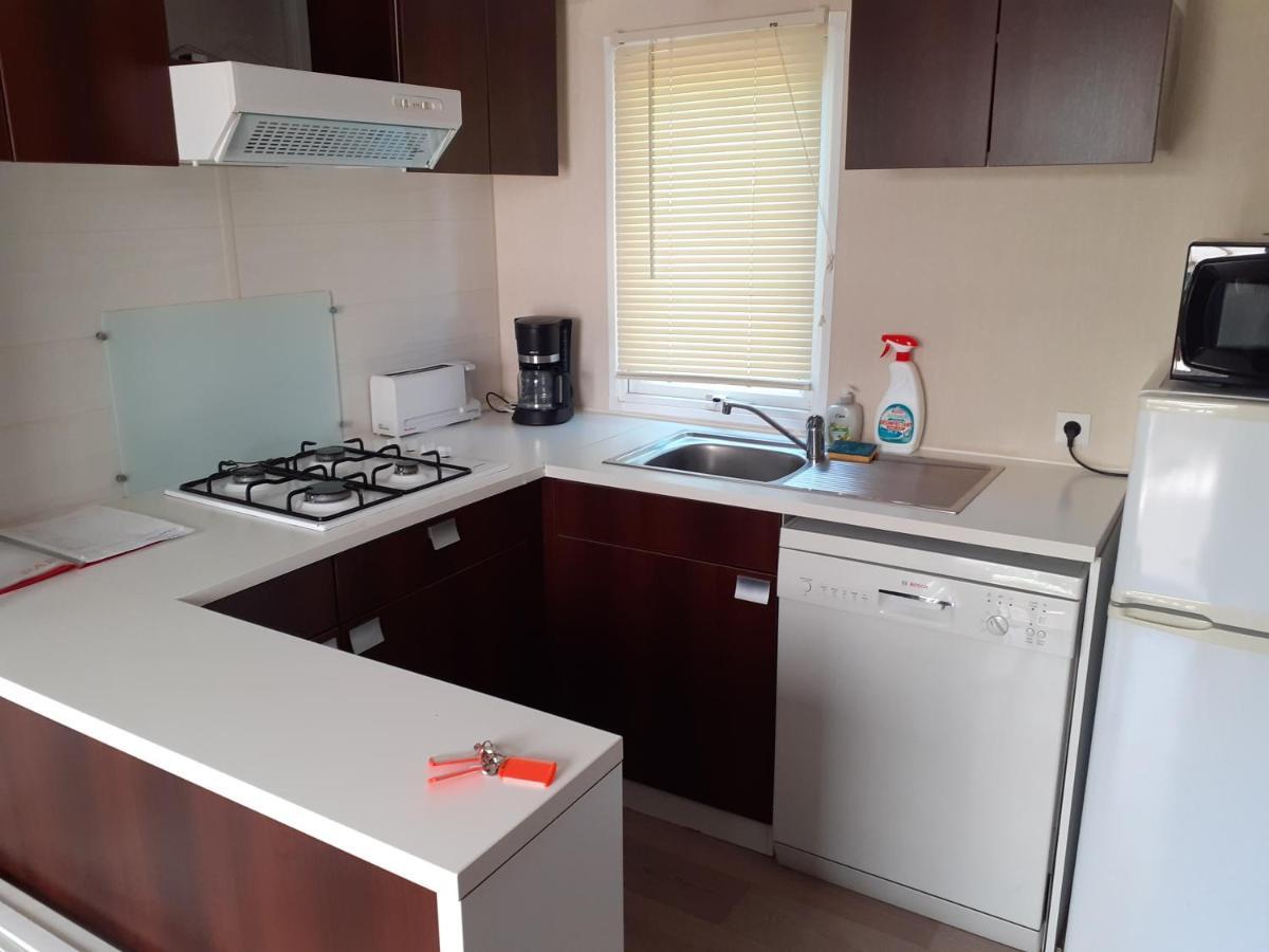 Mobilhome Agreable Sans Draps Ni Serviettes بورت-لا-نوفيل المظهر الخارجي الصورة