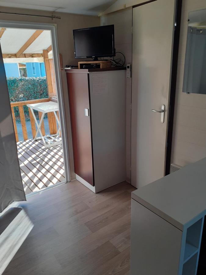 Mobilhome Agreable Sans Draps Ni Serviettes بورت-لا-نوفيل المظهر الخارجي الصورة